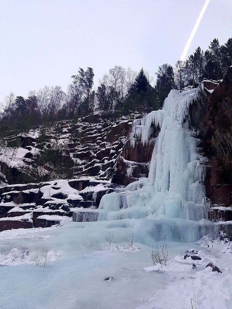 Гранитный карьер красноярск фото