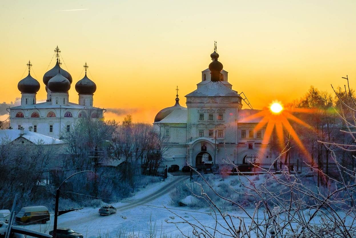 Трифонов монастырь Киров зима