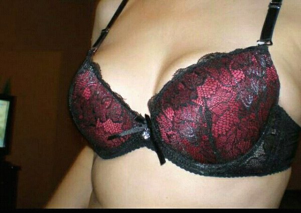 zhena-v-lifchike-foto-porno-foto-pod-mikroskopom