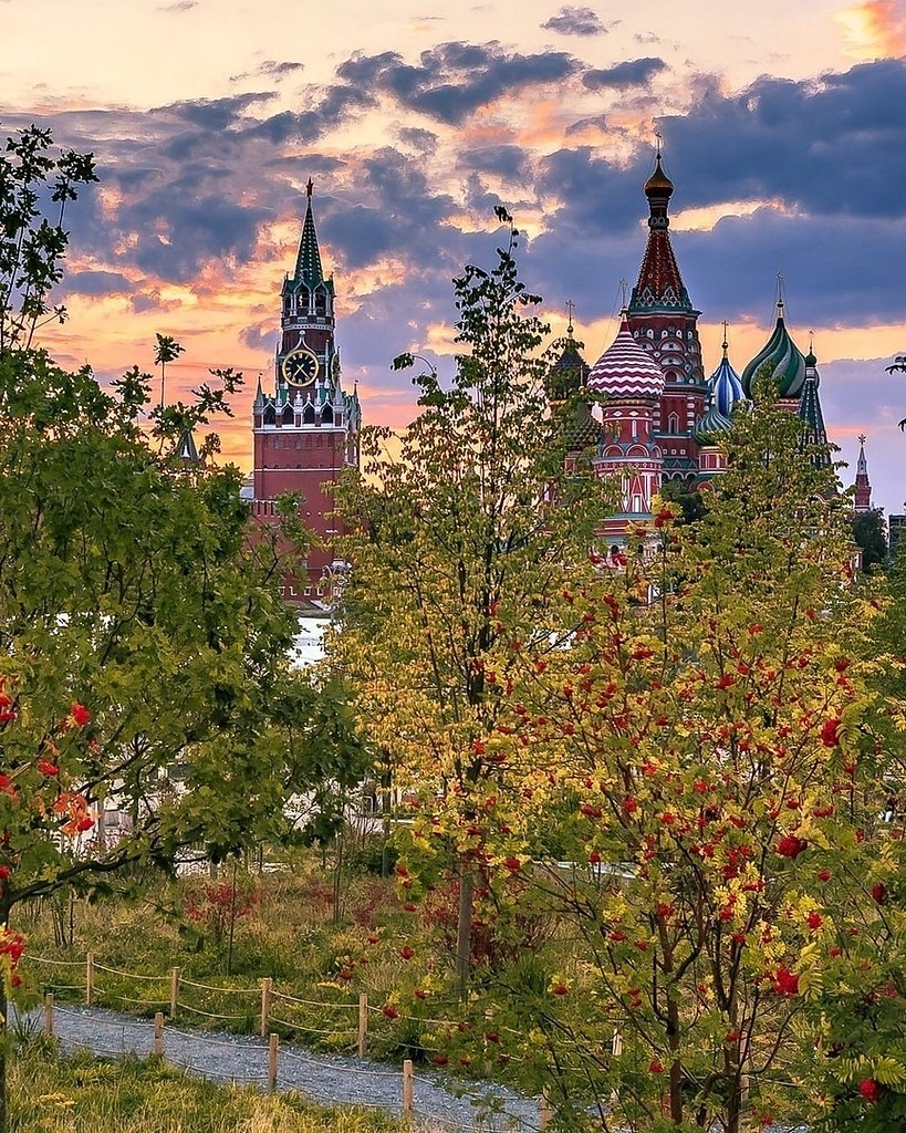 Парк Рябиновая Москва