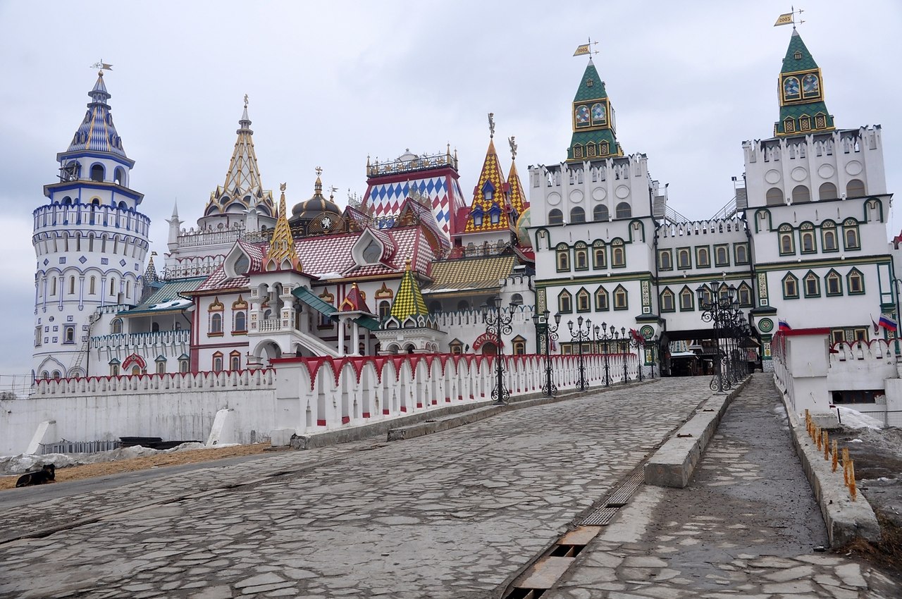 Измайловский кремль в москве фото летом