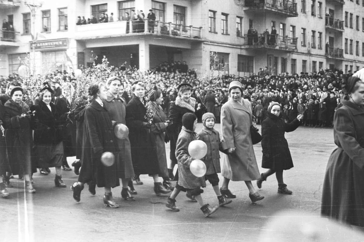 1 мая старые фотографии