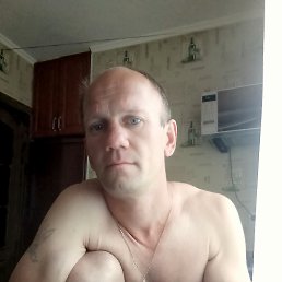 Олег, 59 лет, Никополь