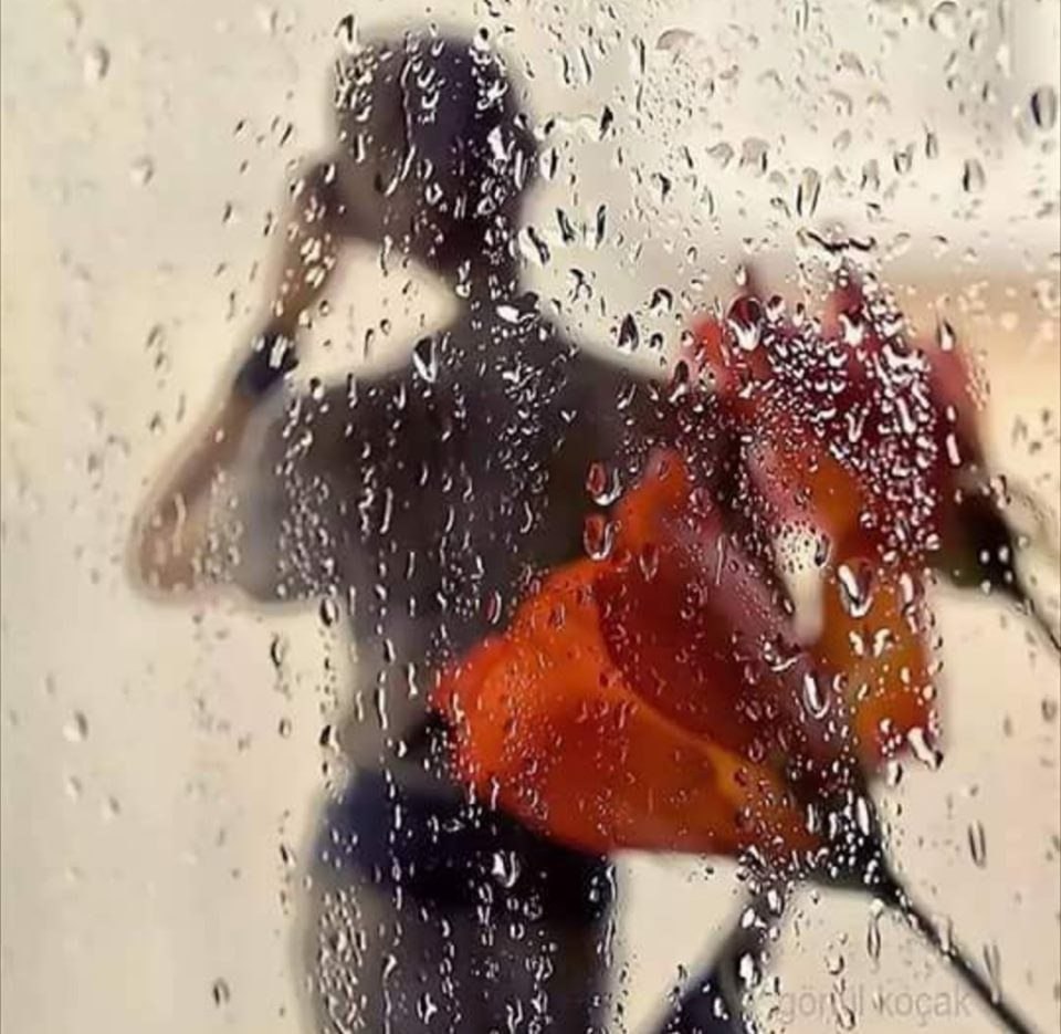 Начинается начинается суматоха и волнение у нас. Дождливый день. Осень дождь любовь. Дождь в душе. Девушка за мокрым стеклом.