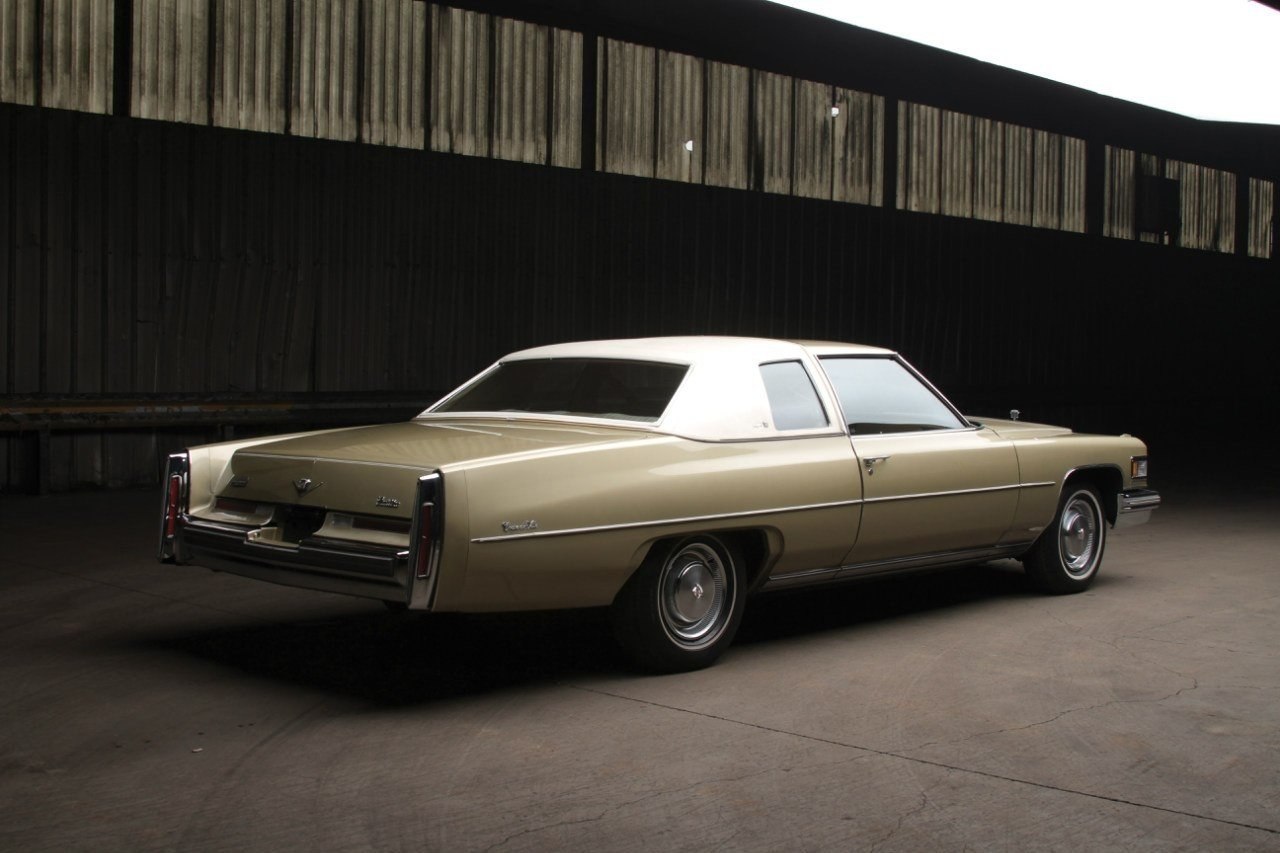 Cadillac Coupe 1975