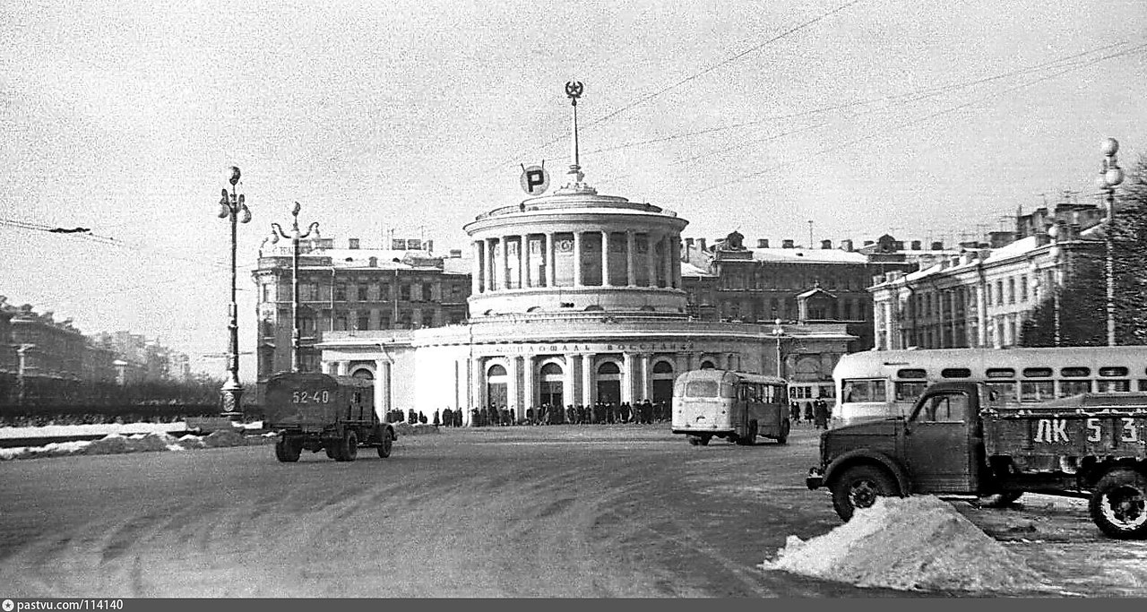 площадь восстания 1960 год