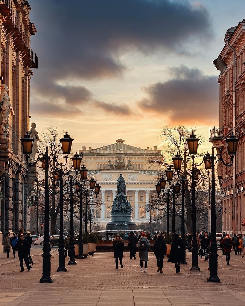 малая садовая в санкт петербурге