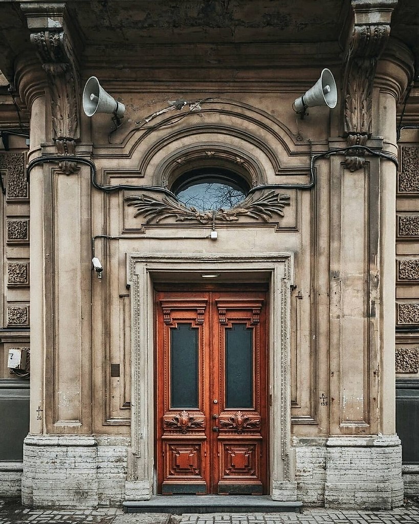 Двери в санкт петербурге