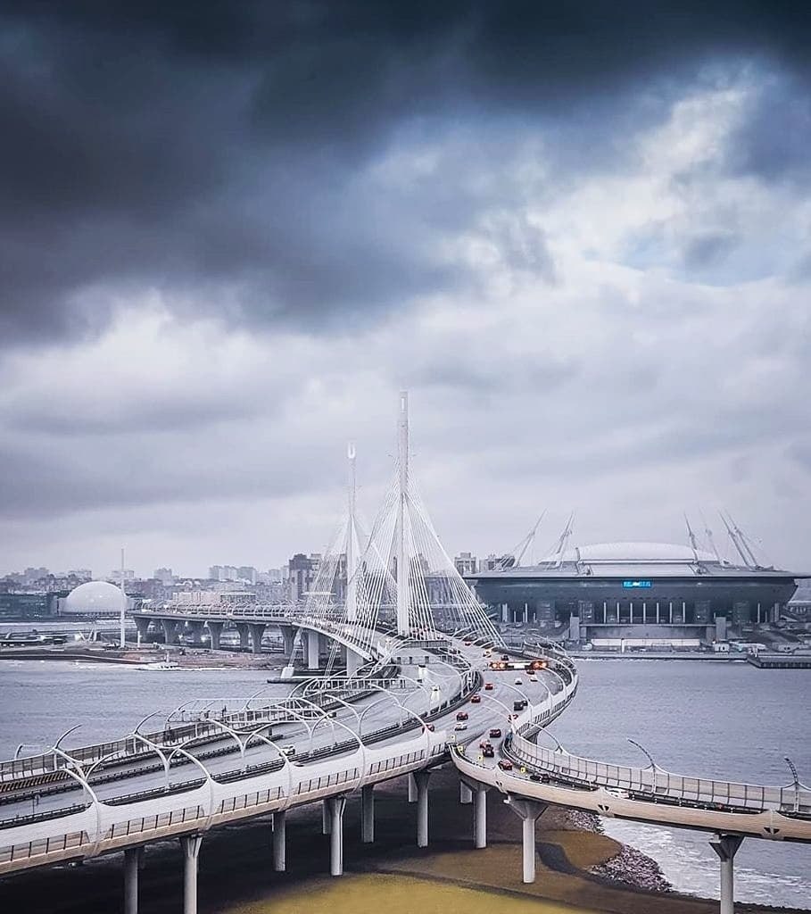 Мост через петровский фарватер