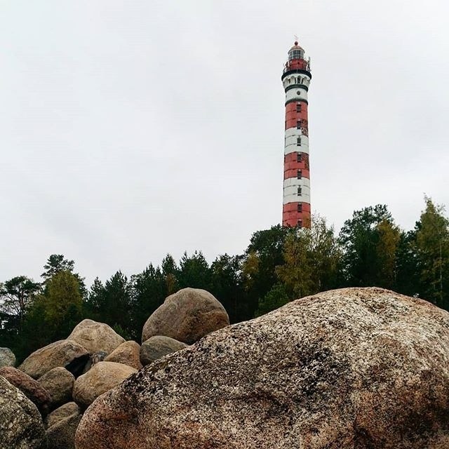 Осиновецкий маяк на ладожском озере пляж фото