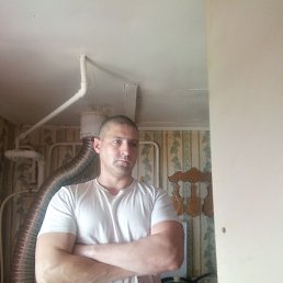 Руслан, 38 лет, Красноармейск
