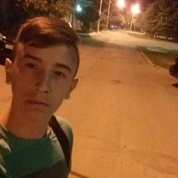 Денис, 20 лет, Новочеркасск