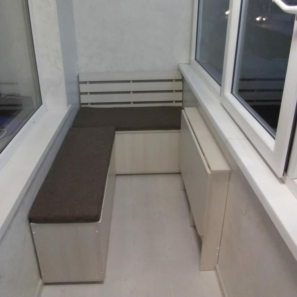 угловая мебель для балкона