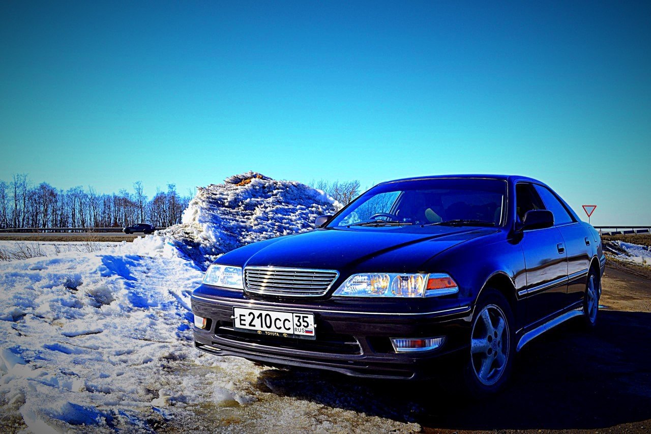 Toyota Mark 2000