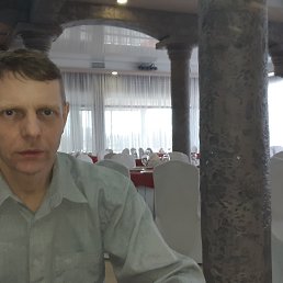 Олег, 52 года, Кировск