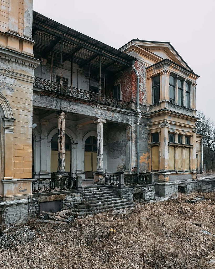 Михайловская дача в Петергофе