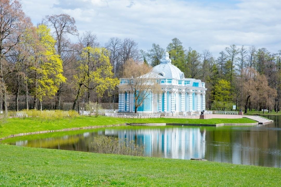 Екатерининский парк москва фото весной