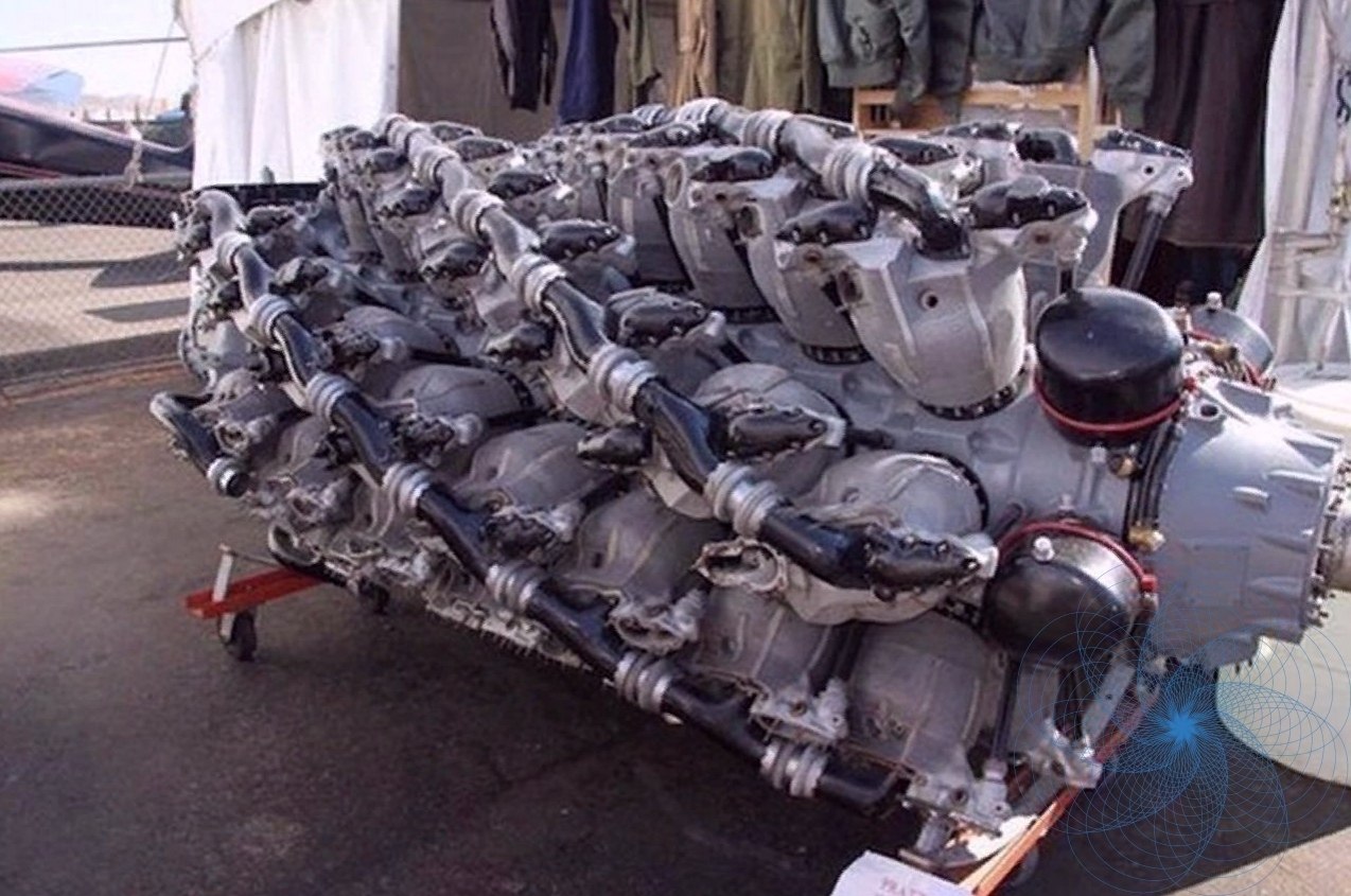 28-Цилиндровый двигатель Pratt Whitney aircraft engine