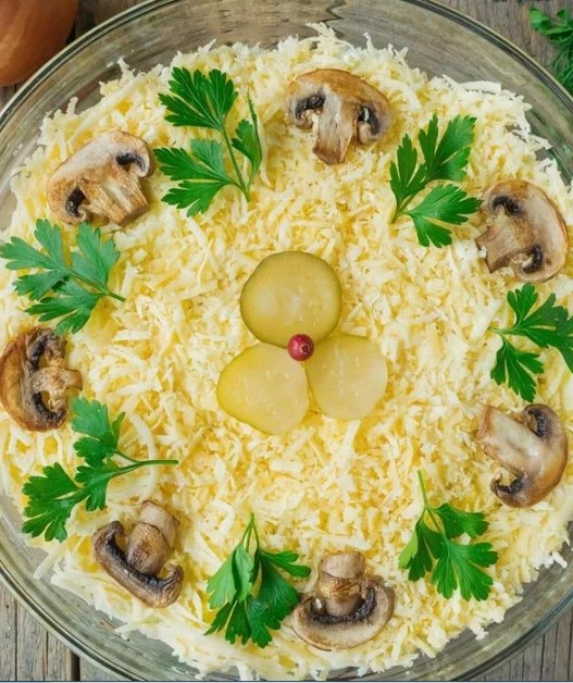 Как приготовить королевский салат с курицей