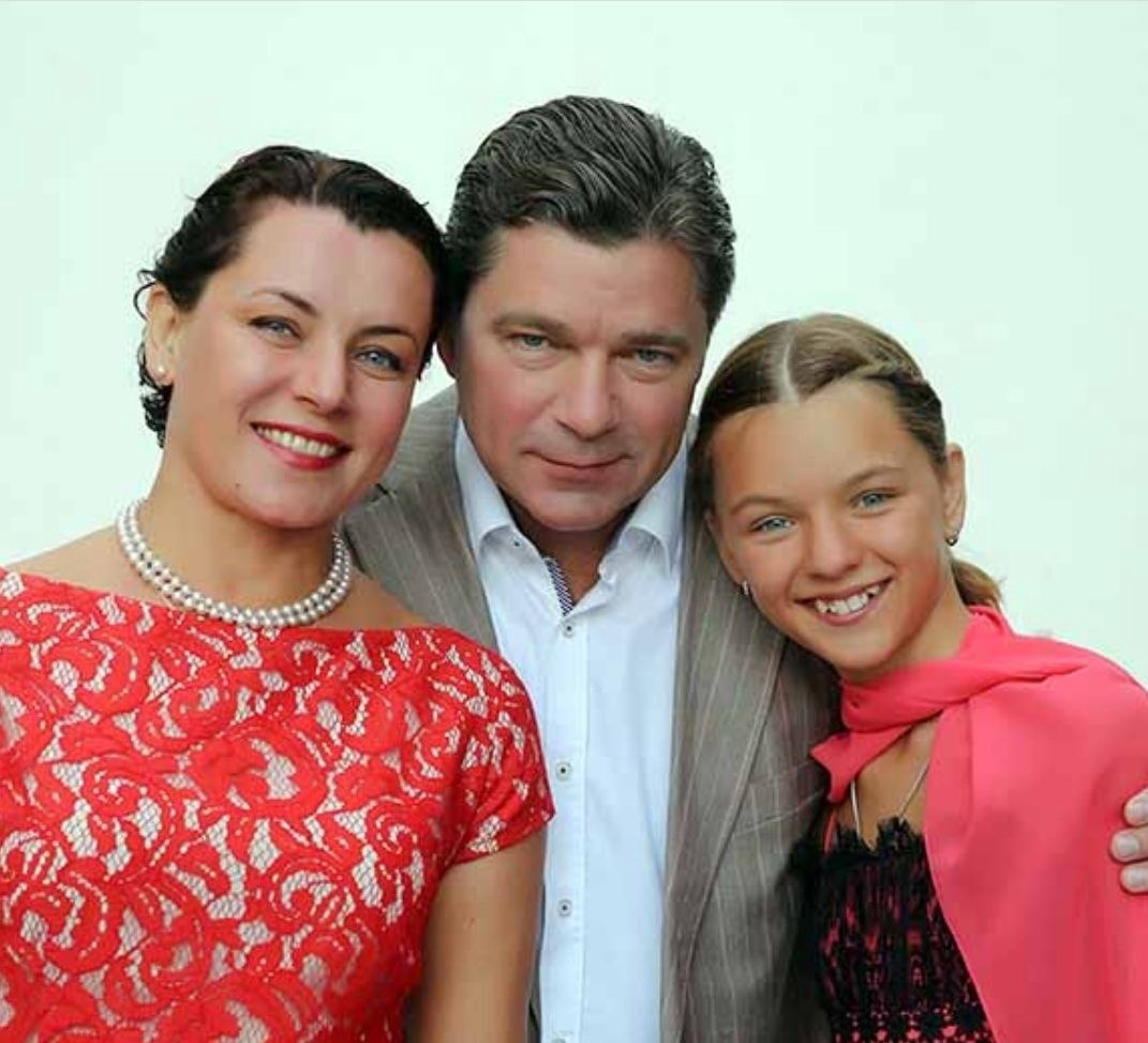Моховиков сергей актер семья жена биография фото