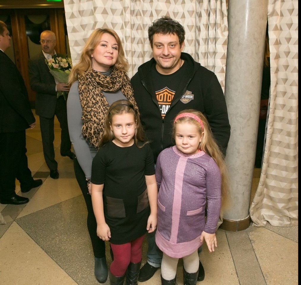 Михаил полицеймако семья и дети фото