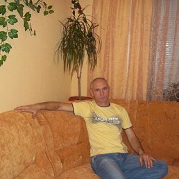 Олег, 57, Чугуев