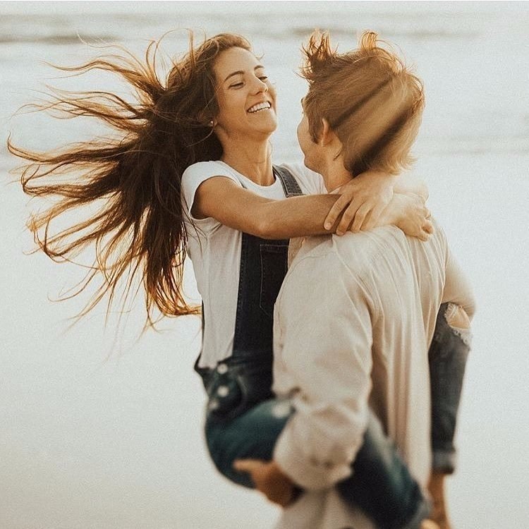 Элизабет с книгой. Толкунова 1973. Моя любимая девочка. Красивые комплименты. Жизнь, придуманная ею самой.