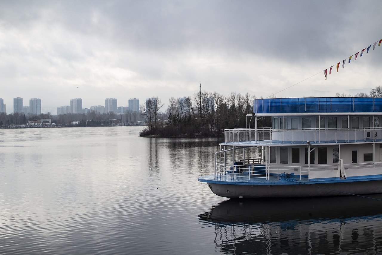 Ресторан на воде красноярск на удачном