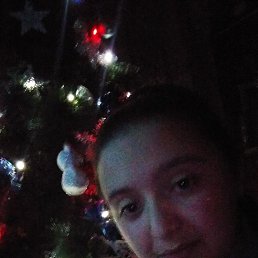 Yuliya, 22 , 