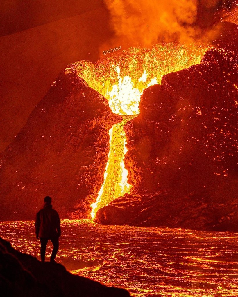 Исландский вулкан