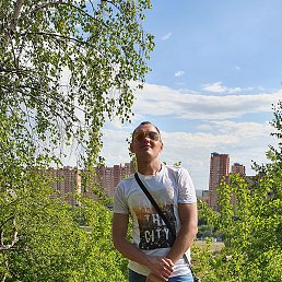 Олег, 27, Дзержинский