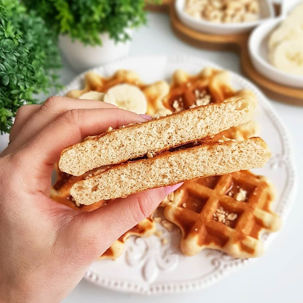 Вафли с арахисовой пастой