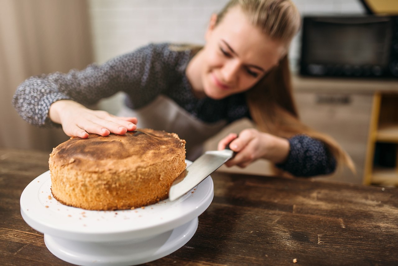 To make a Cake