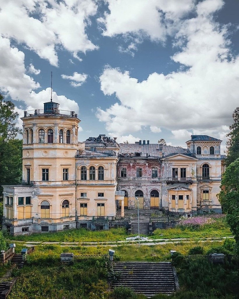 Заброшенные особняки санкт петербурга