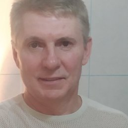 Ігор, 59 лет, Черновцы