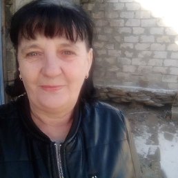 Ирина, 59 лет, Ровеньки