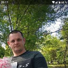 Максим, 42 года, Стаханов