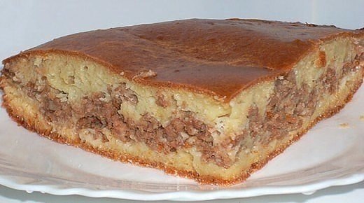 Пирог с мясом «Легче не бывает».Его приготовление займет всего минут 10, а результат получите ...