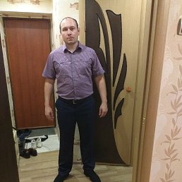 Алексей, 35 лет, Бор