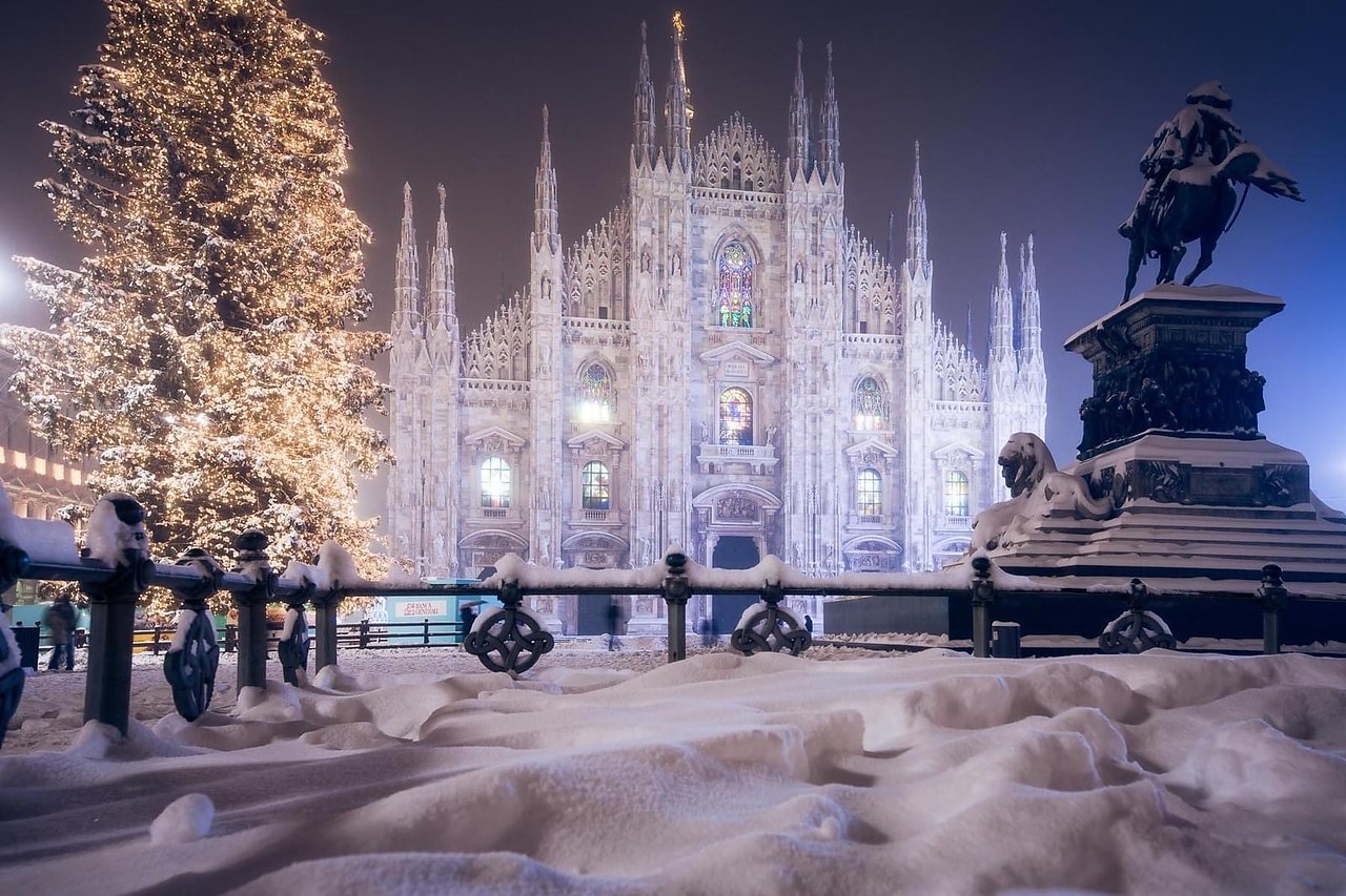 Миланский собор зимой