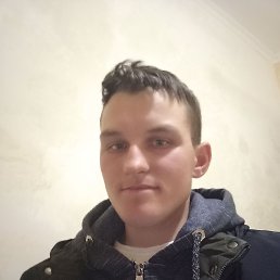 Олександр, 24, Волочиск