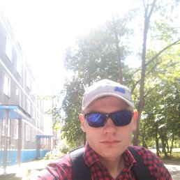 Евгений, 26, Удомля