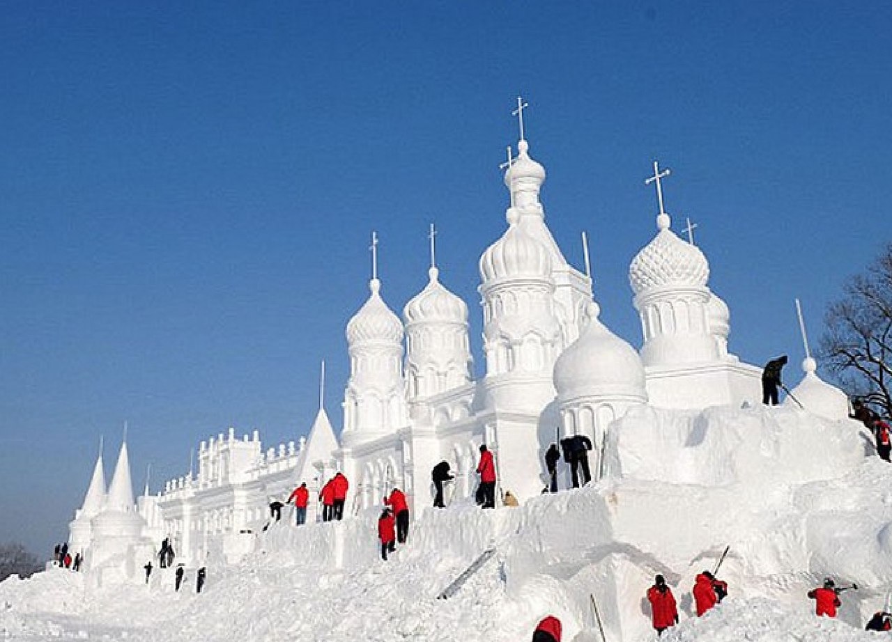 Снежная крепость