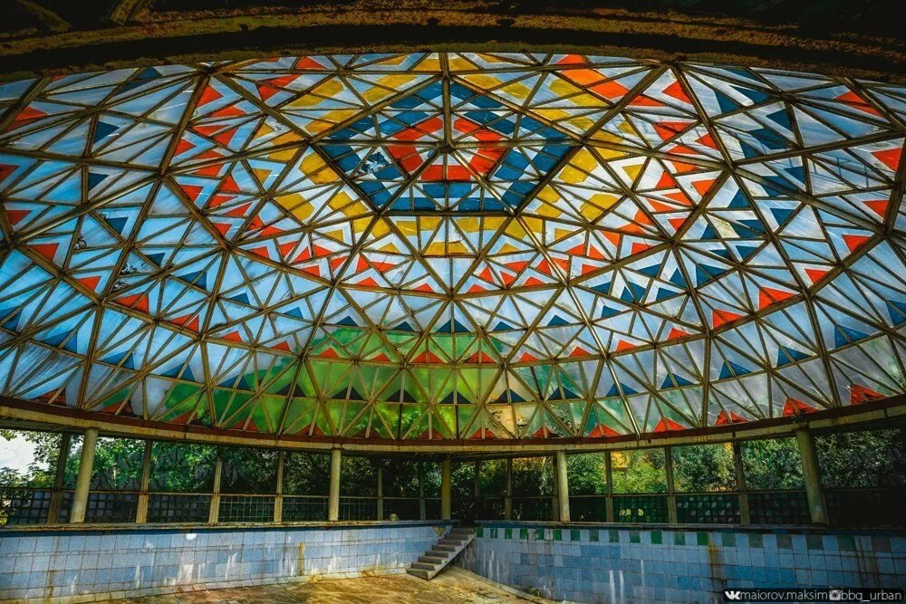 Заброшенный бассейн с куполом из венецианского ... - Добро пожаловать ...