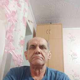 Александр, 64 года, Казань