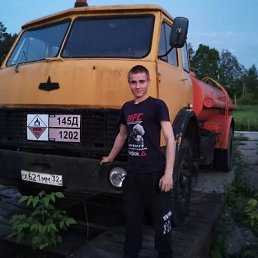 Роман, 18 лет, Брянск
