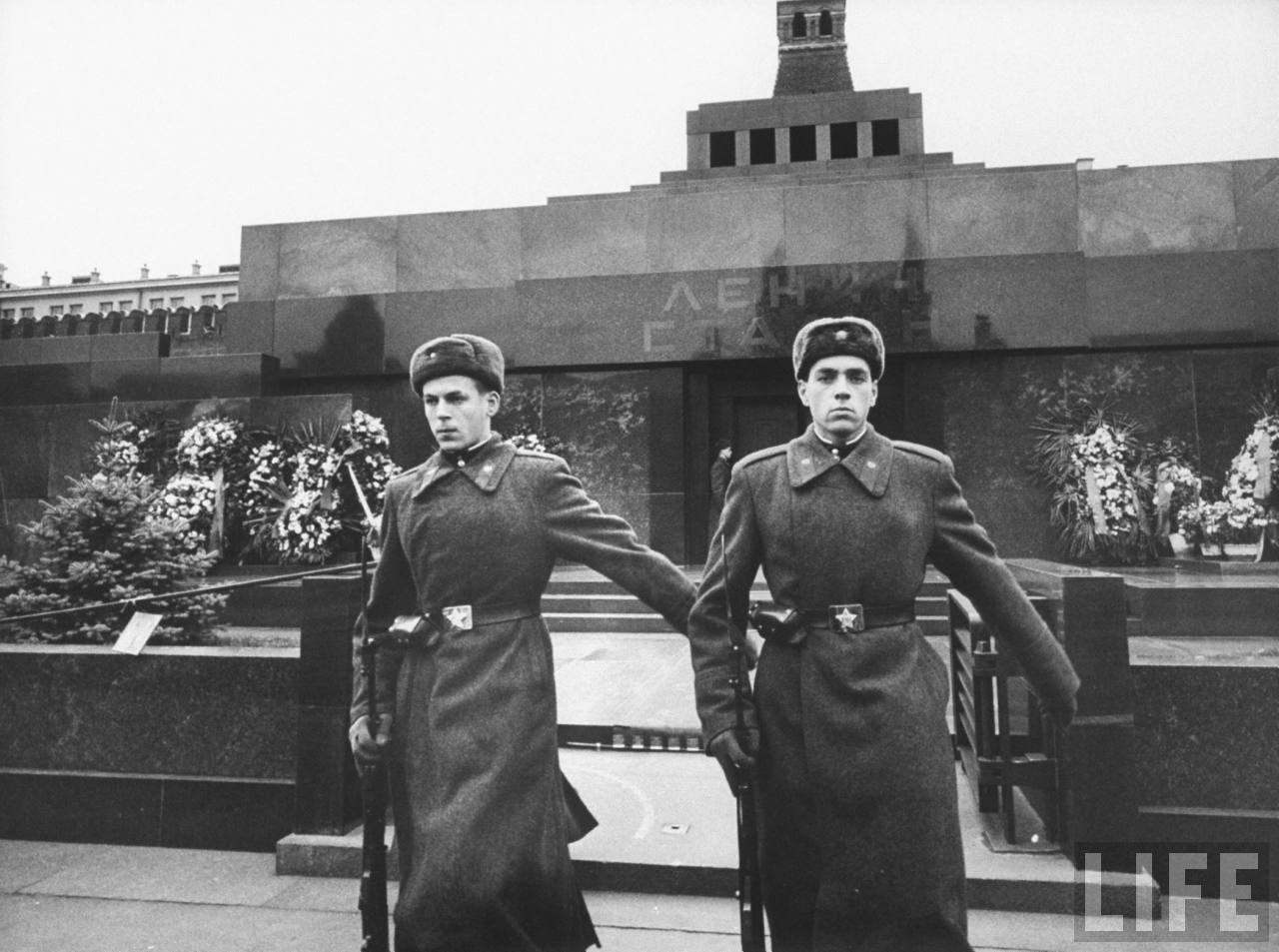 Пост 1 у мавзолея Ленина СССР