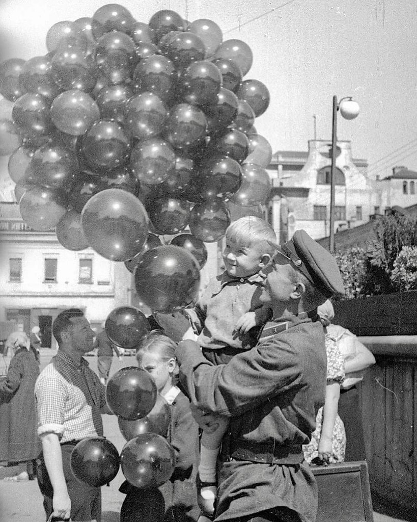 Воспоминания советских. Фотограф Эммануил Евзерихин. «Москва». 1930-Е годы. Фотограф Эммануил Евзерихин.. Советское прошлое. Вспоминая СССР.