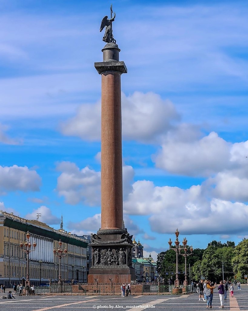 Александровская колонна фото