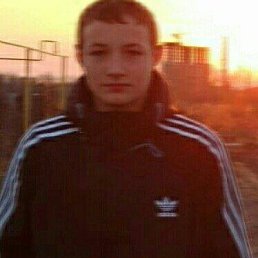 Илья, 23, Шилово